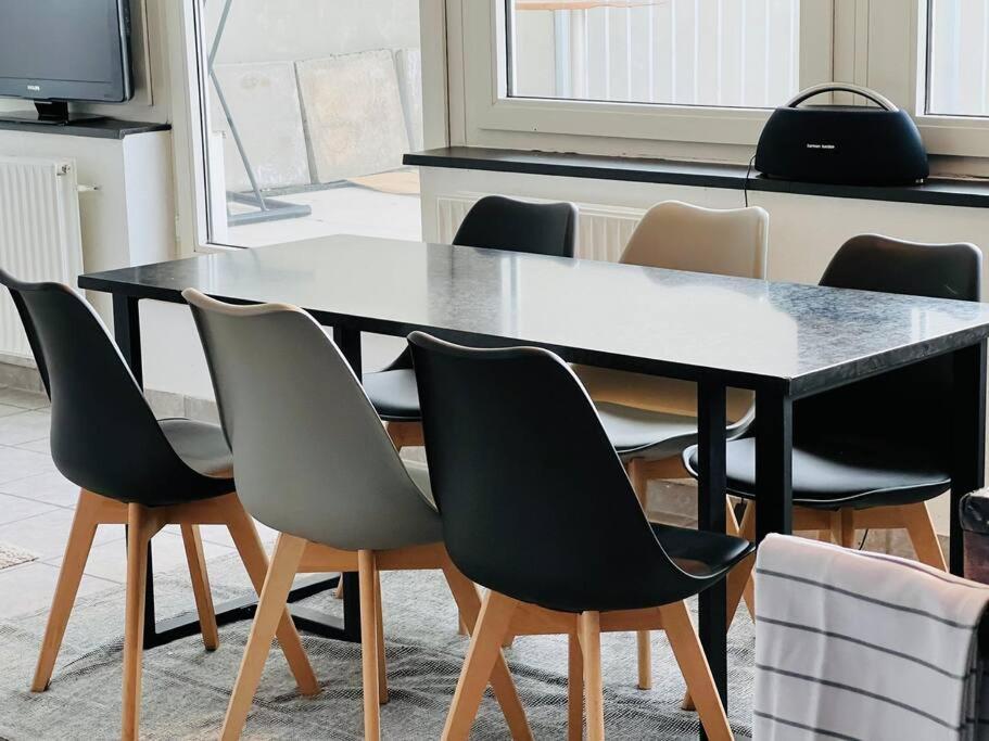 Zentrales Grosszuegiges Apartment Mit Dachterrasse! Bochum Ngoại thất bức ảnh