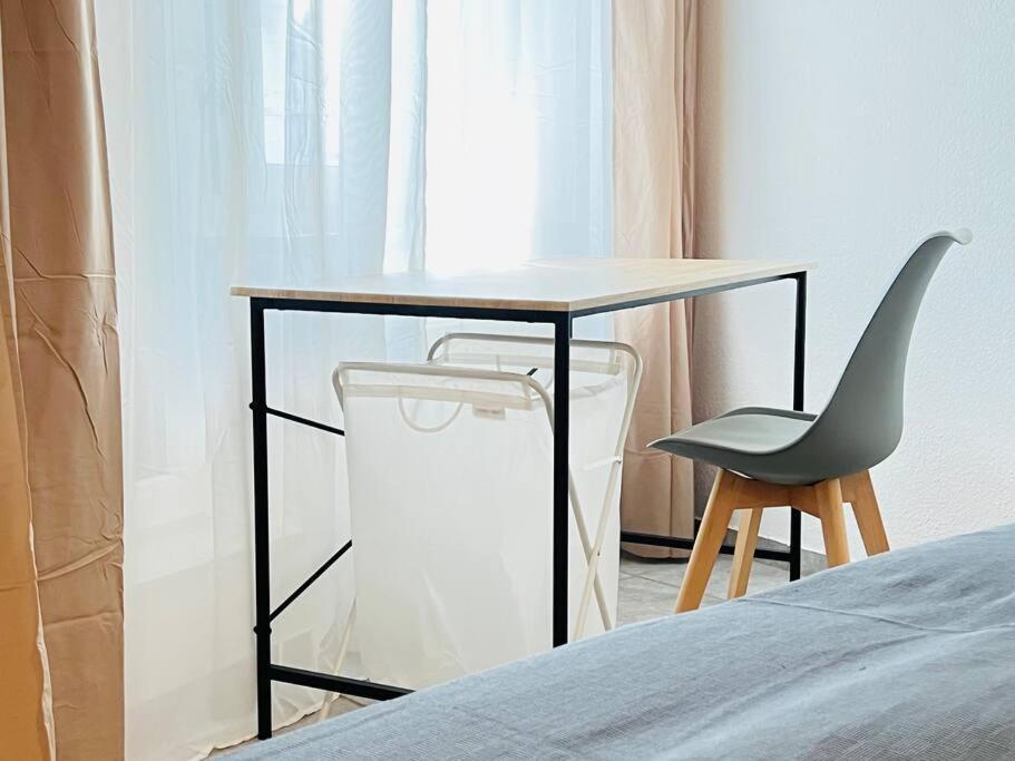 Zentrales Grosszuegiges Apartment Mit Dachterrasse! Bochum Ngoại thất bức ảnh