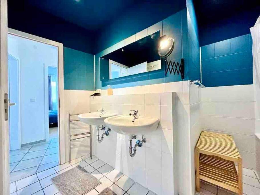 Zentrales Grosszuegiges Apartment Mit Dachterrasse! Bochum Ngoại thất bức ảnh
